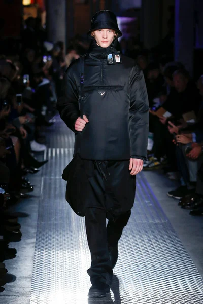 Look 2